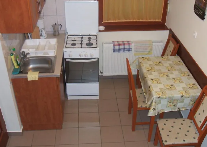 Kertesz Vendeghaz * Hegykő